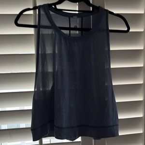 Lululemon gently worn. Size 4 or 6 muscle tank blue